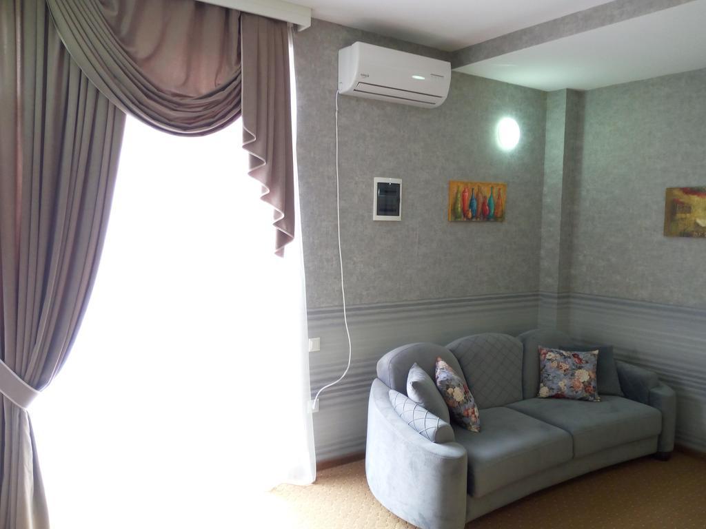 Hotel Salmer Tbilisi Luaran gambar